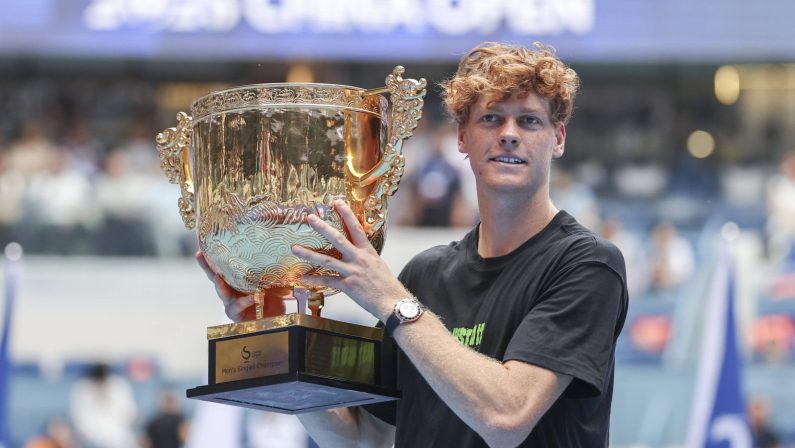 Sinner si avvicina ad Alcaraz in vetta: ecco il ranking Atp aggiornato dopo Pechino e Tokyo