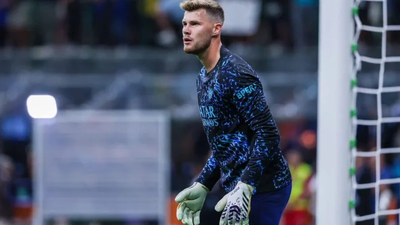 Il portiere dell’Inter Josep Martinez investe un anziano in carrozzina, morto sul colpo l’81enne