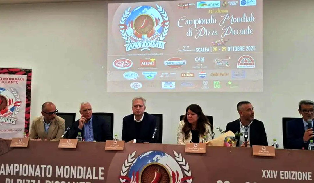 La Conferenza stampa di annuncio dell'evento con Gianluca Gallo