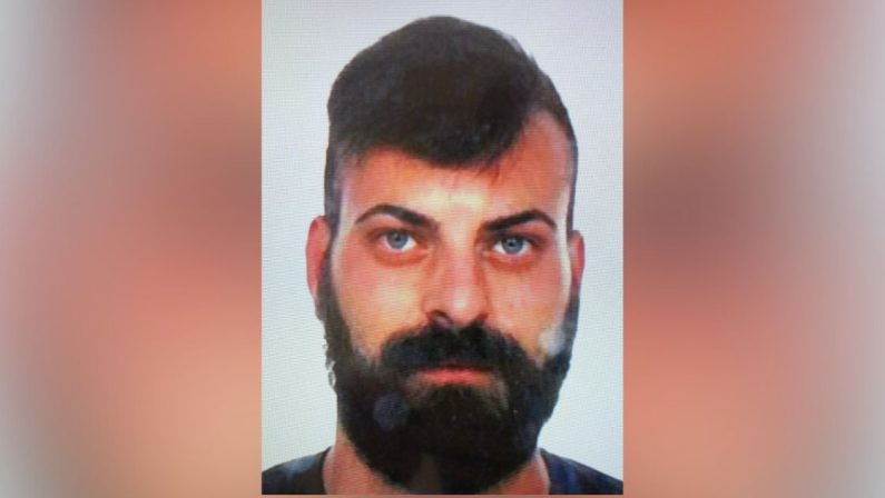 Omicidio Lamezia: si è costituto il presunto assassino di Emiliano Torcasio