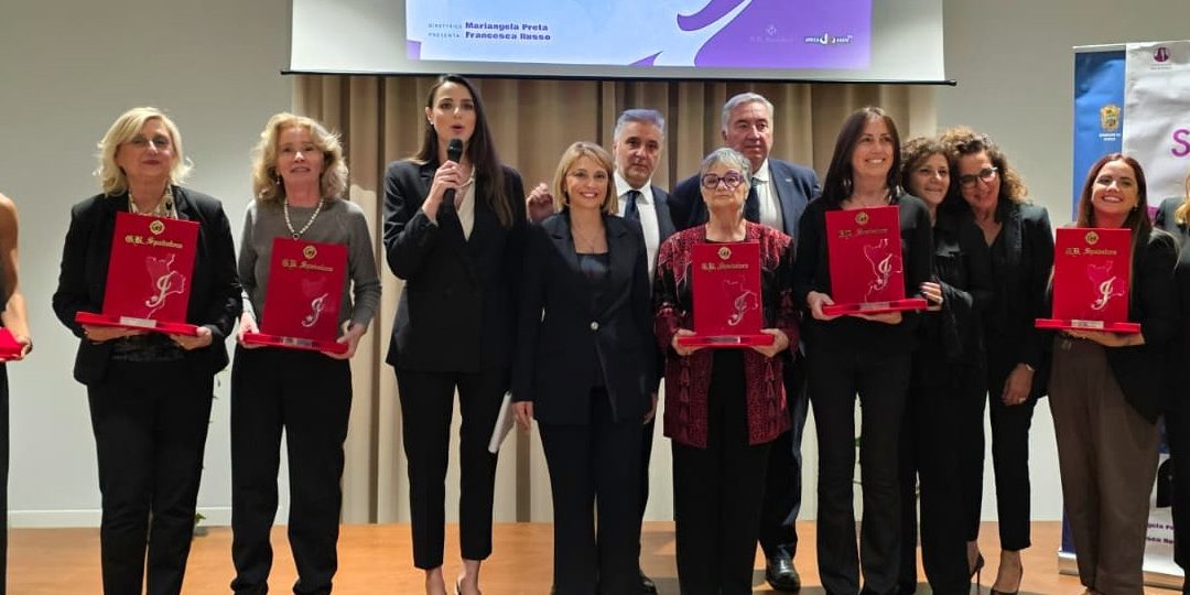 Foto di gruppo delle premiate