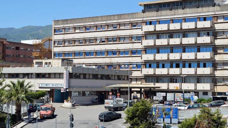 Muro crollato a Gioia Tauro, è morto il bimbo di 8 anni