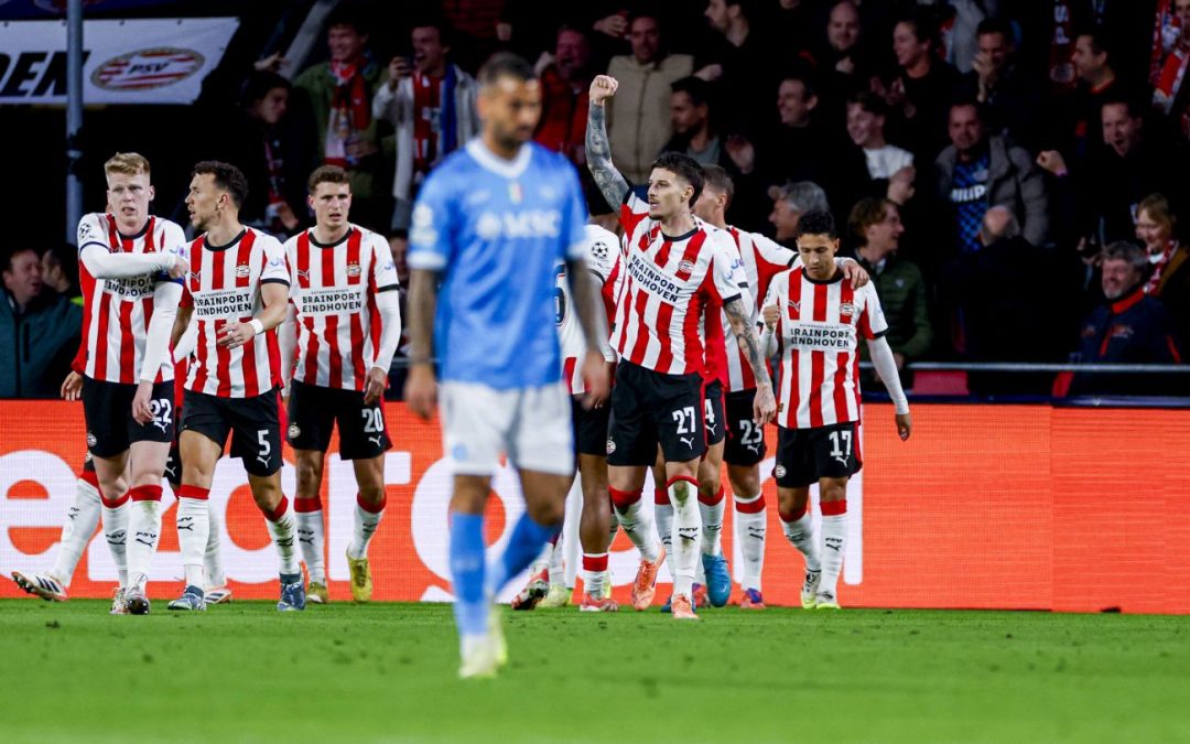 Sconfitta shock del Napoli a Eindhoven, il PSV domina e dilaga per 6 a 2