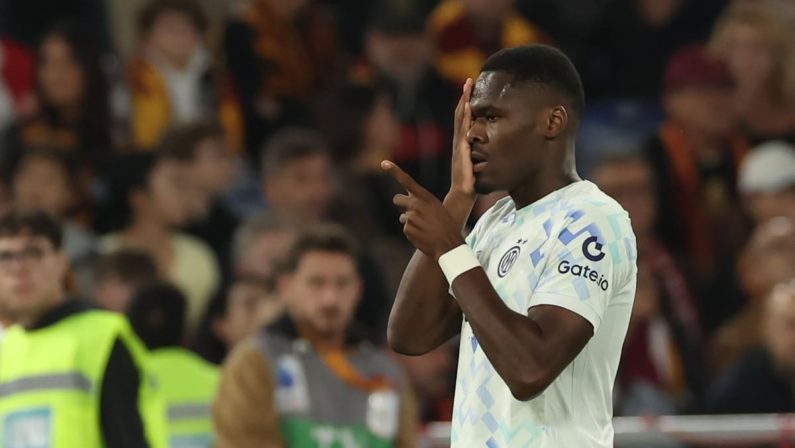 L’Inter vince in casa della Roma, Bonny firma l’aggancio in vetta