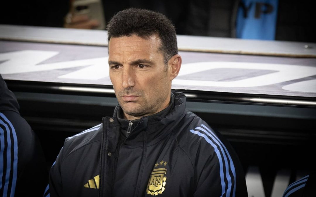 Il ct dell’Argentina Scaloni spegne le voci su Soulé in azzurro “Ha un futuro nella nostra Selección”