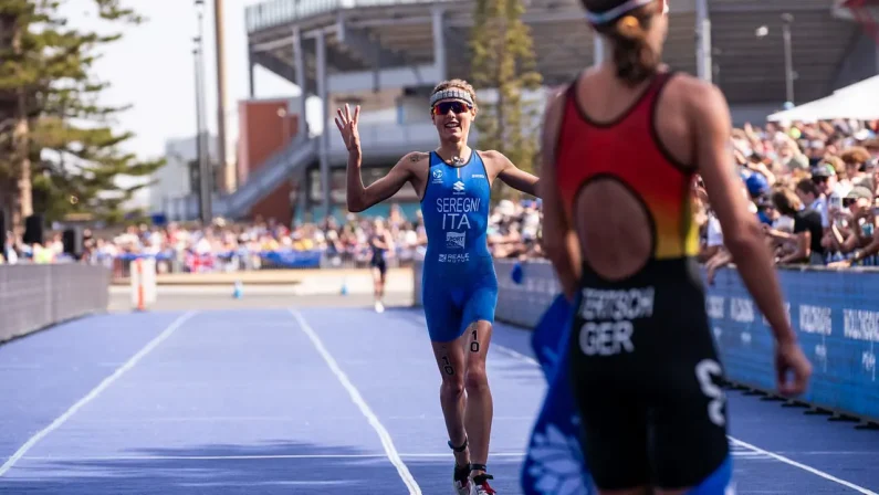 Italia da sogno alle World Triathlon Championship Finals: Seregni argento e Crociani bronzo