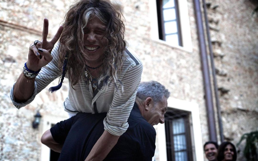 Grassi e Tyler nel centro storico di Cotronei