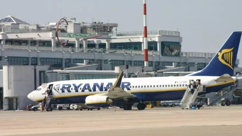 Ryanair punta sulla Puglia: 600 voli settimanali, nuove rotte e un investimento da 400 mln di dollari