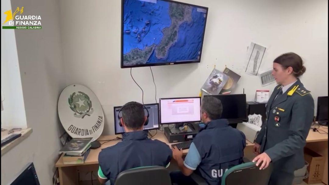 Favoreggiamento e sfruttamento della prostituzione, arrestata la responsabile di un centro massaggi di Reggio Calabria
