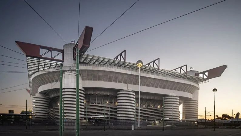 San Siro a Milan e Inter, firmato il rogito. La Procura indaga per turbativa d’asta