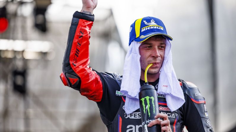 Bezzecchi domina il GP del Portogallo davanti ad A.Marquez e Acosta