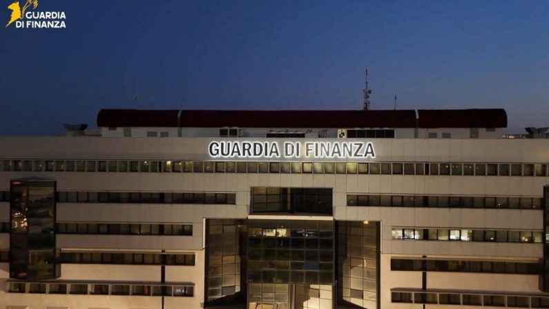 Scambio elettorale politico-mafioso, sei misure cautelari tra Bari e Foggia