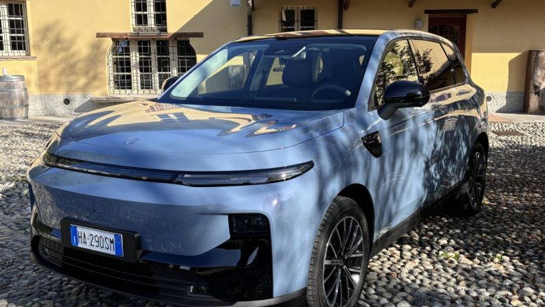 Leapmotor, presentato in Italia il nuovo SUV elettrico B10