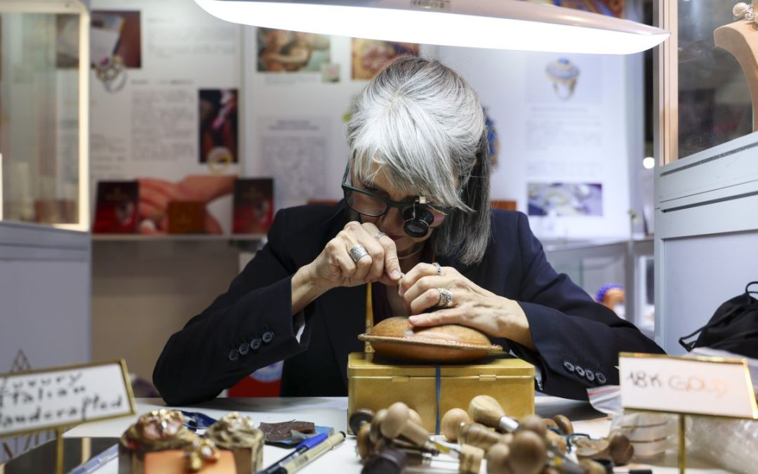 Cina: maison di gioielleria italiana debutta e stringe contatti alla CIIE