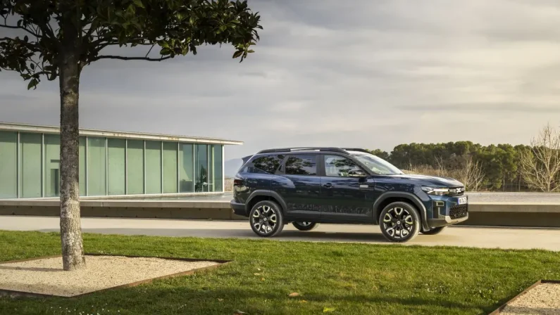 Dacia Bigster mild hybrid G-140: fino a 1.450 km di autonomia