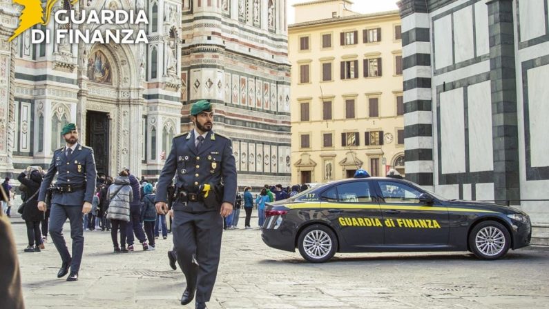 Firenze, scoperto un sistema di contrabbando per oltre 100 milioni di euro