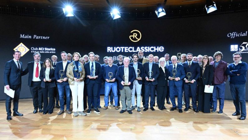 Renault R4 conquista il premio Best in classic 2025