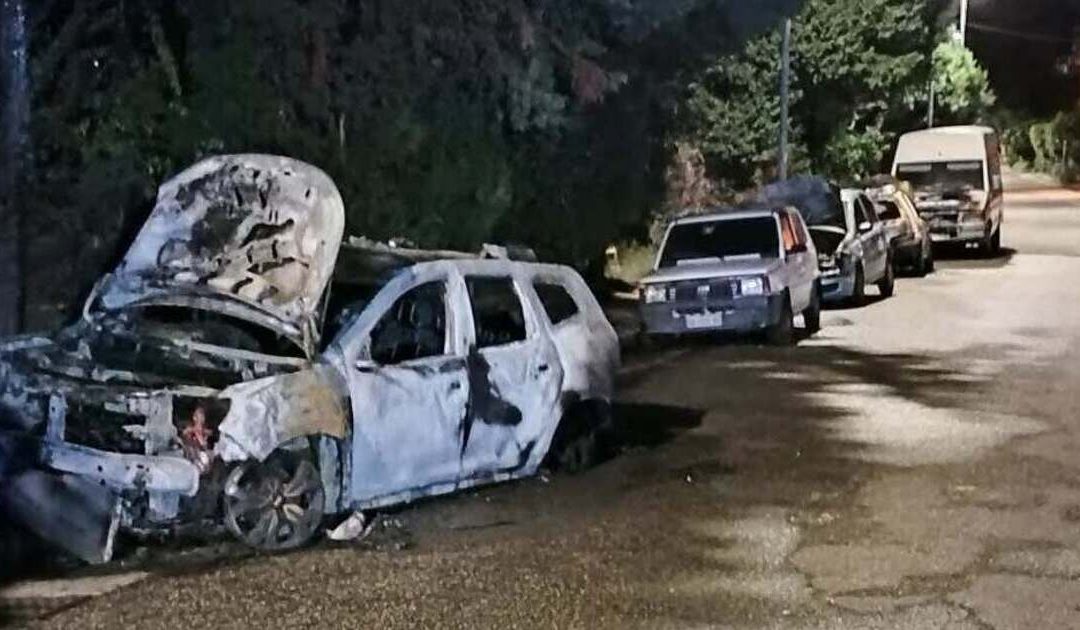 Villa S. Giovanni, incendiate cinque auto a Cannitello
