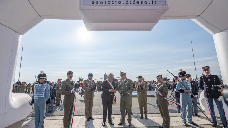 L’Esercito celebra la storia della città di Napoli