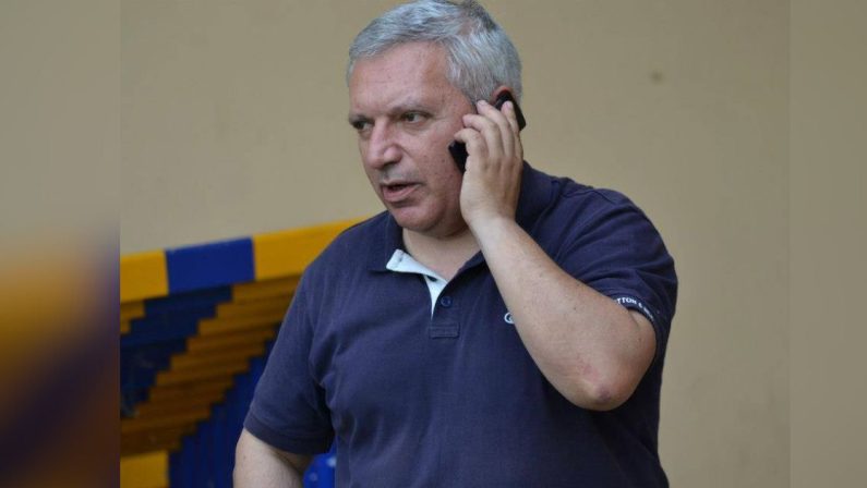 Giuseppe Milicchio, la voce eterna del Cosenza: addio al cronista che fece sognare i Lupi