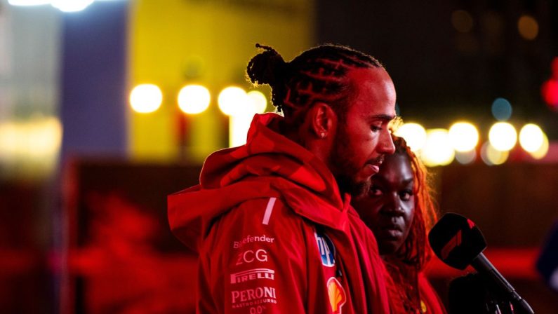 La F1 fa tappa a Las Vegas, Hamilton “Penso a guidare anche mentre dormo”