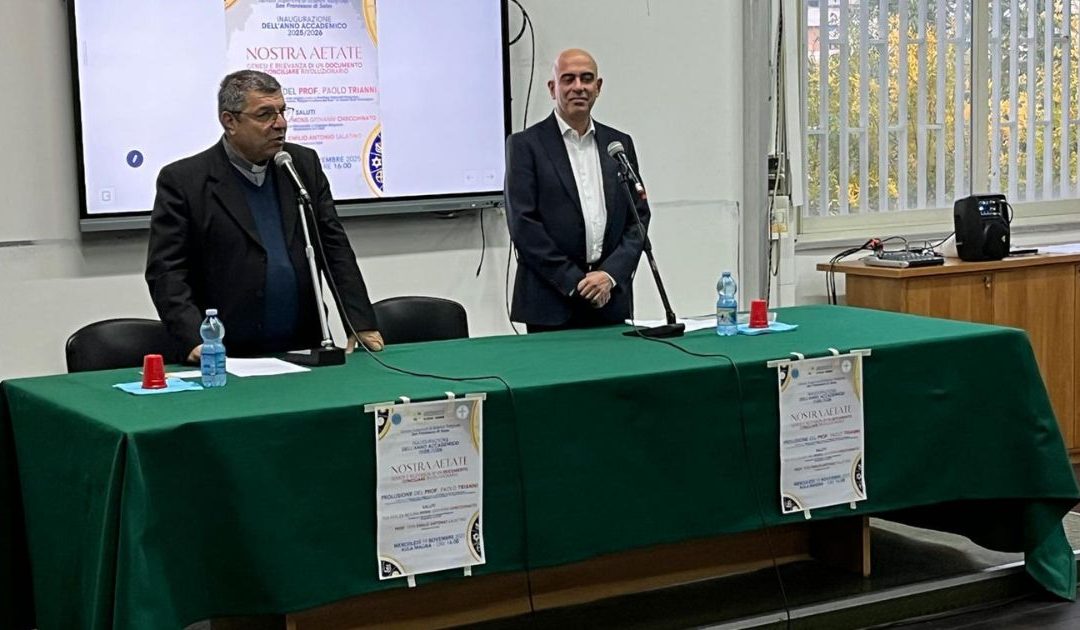 Un momento dell'inaugurazione dell'anno accademico dell'Istituto superiore di Scienze religiose “San Francesco di Sales”