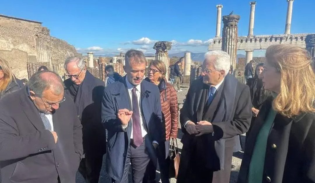 Pompei, visita a sorpresa di Mattarella al Parco archeologico