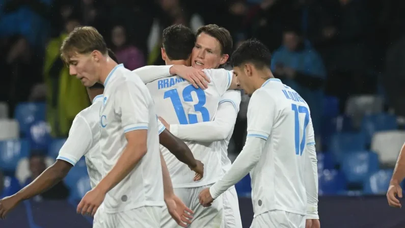 Il Napoli si risolleva anche in Champions, 2-0 al Qarabag