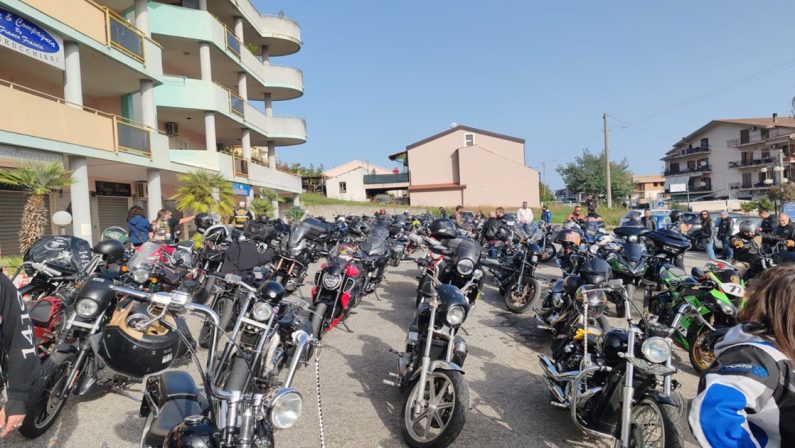 Cosenza, i motociclisti regalano doni ai bambini ricoverati all’Annunziata
