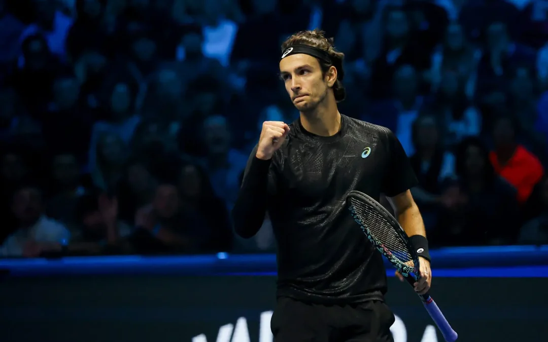 Atp Finals, epico Musetti: rimonta De Minaur ed è ancora in lizza per le semifinali