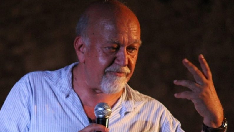 Morto Renato Costabile, il mondo del teatro è in lutto: addio allo storico direttore artistico calabrese