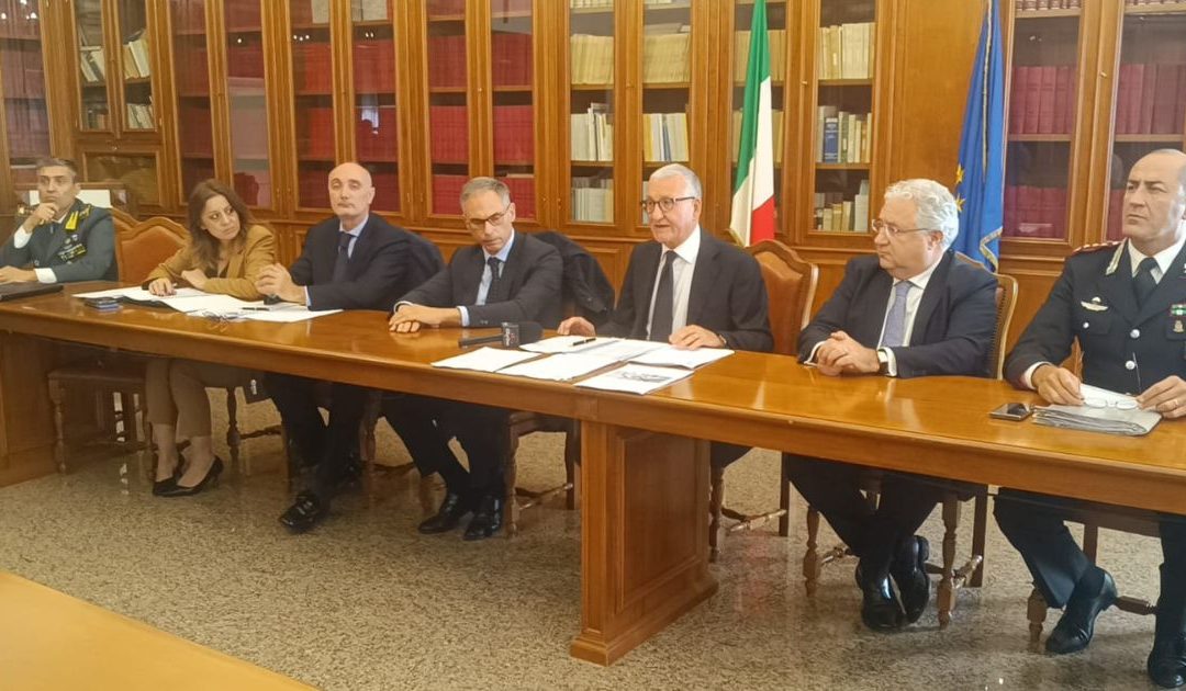 La riunione in Prefettura