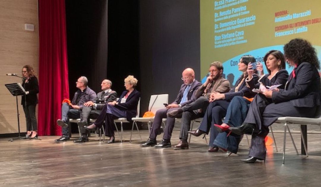 Il convegno al teatro Scaramuzza