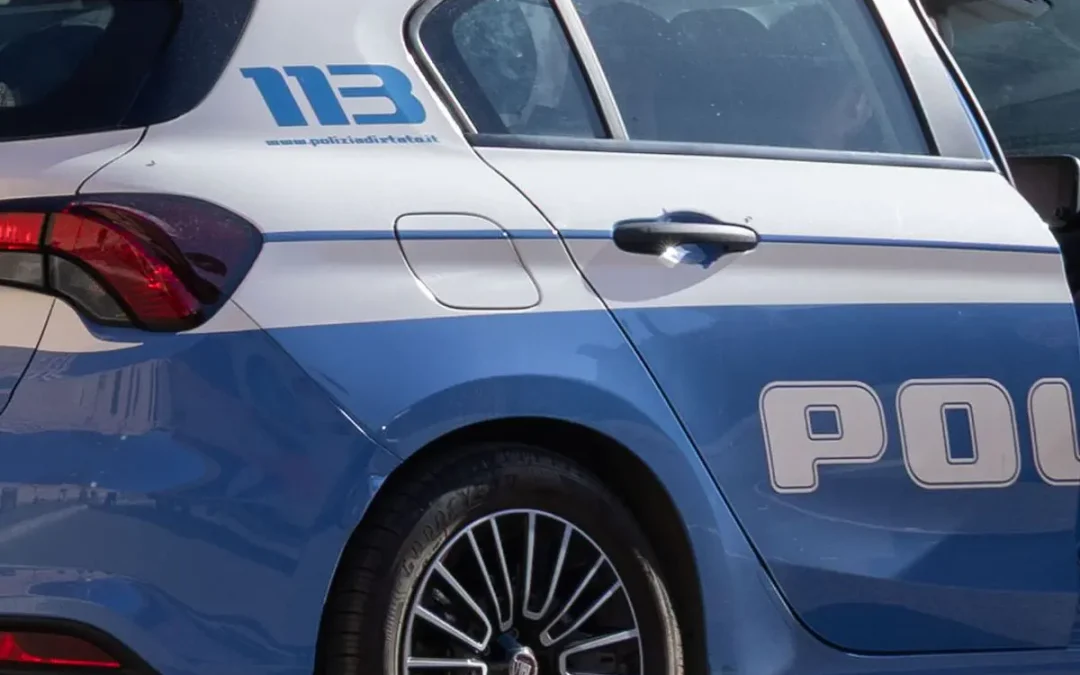 Volante si scontra con un’auto nel napoletano, morto un poliziotto
