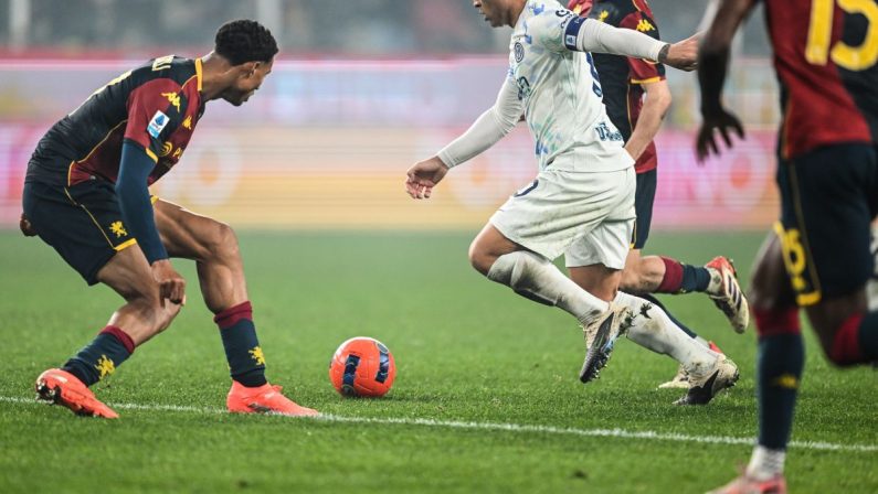 L’Inter batte il Genoa 2-1 al “Ferraris” ed è sola in vetta
