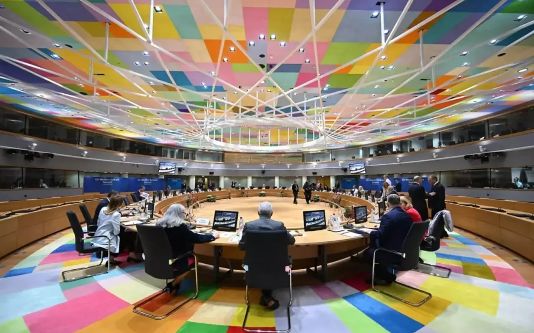 Da Ue prestito di 90 miliardi a Kiev, accantonato uso degli asset