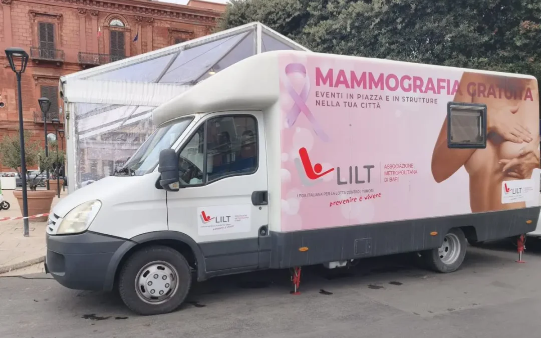 Successo a Bari con la prevenzione contro i tumori di LILTXMAS