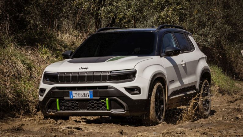Jeep protagonista di 105XMasters Winter Tour con Avenger e nuova compass