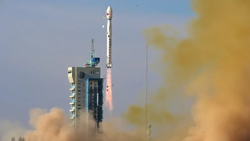 Cina, lanciato in orbita il satellite Tianhui-7