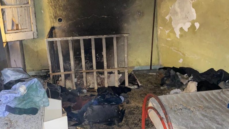 Arrestato l’uomo che ha incendiato un’abitazione del centro storico di Lamezia