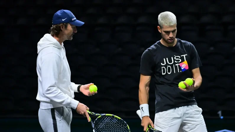 Carlos Alcaraz annuncia la separazione da coach Ferrero