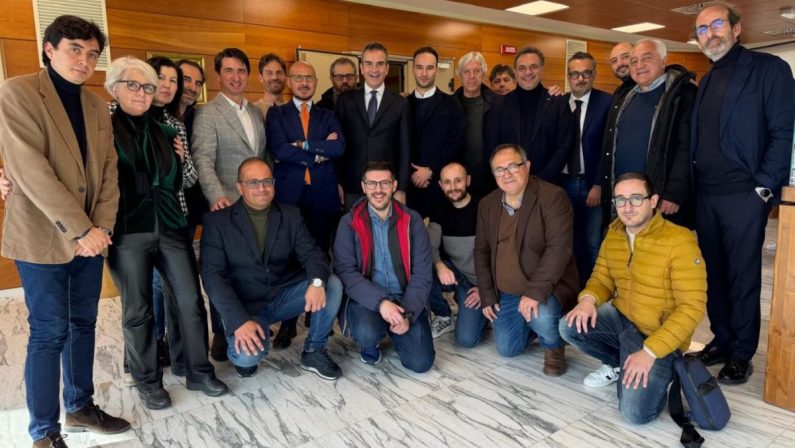 Occhiuto: “2025 intenso con riforme per rendere la Calabria più veloce e credibile”