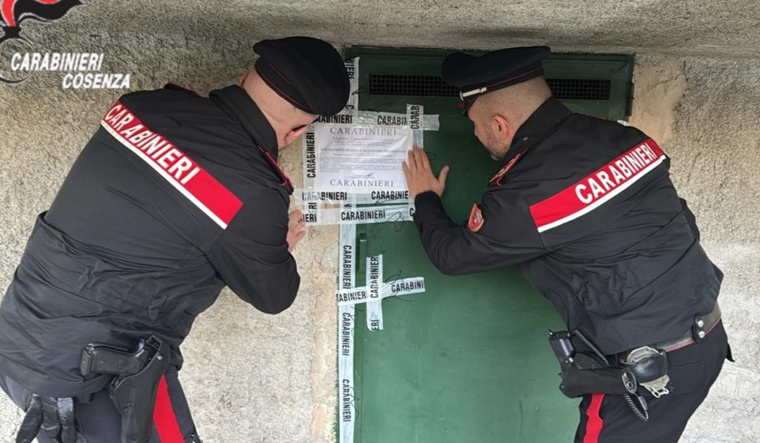 Il sequestro dell'immobile da parte dei carabinieri