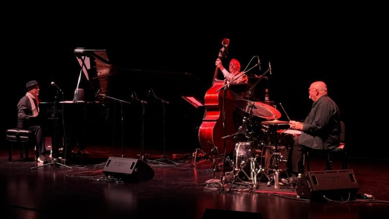 JazzAmore, tra note e ricordi: la magia di Rea, Moriconi e Bandini all’Unical