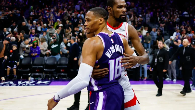 Colpo Sacramento contro Houston, San Antonio vola al secondo posto: il resoconto della notte Nba