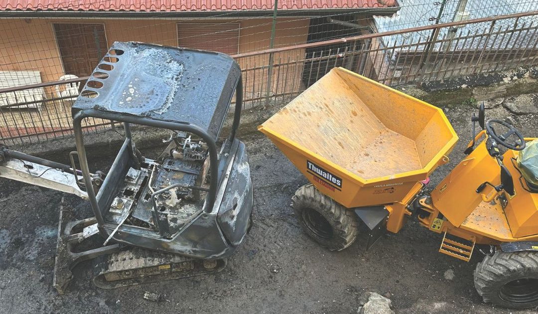 Il mezzo incendiato