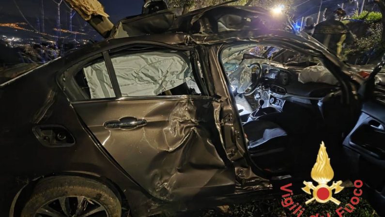 Incidente mortale a Platania, perde la vita un sedicenne, ferito un diciottenne