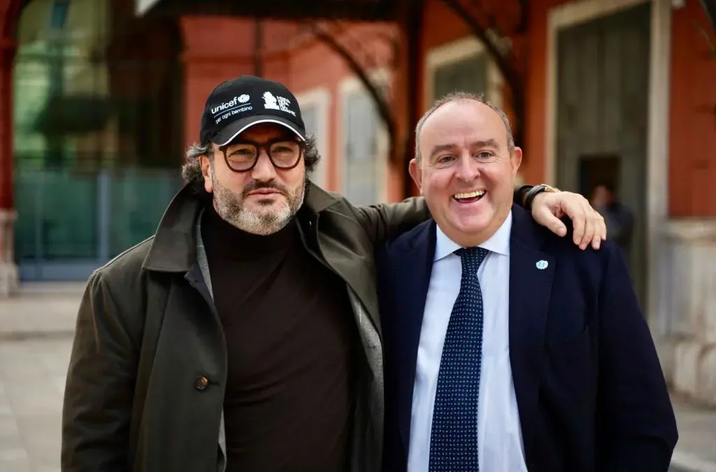 Al Petruzzelli di Bari il Capodanno della beneficenza con lo spettacolo “Mi ritorni in mente”