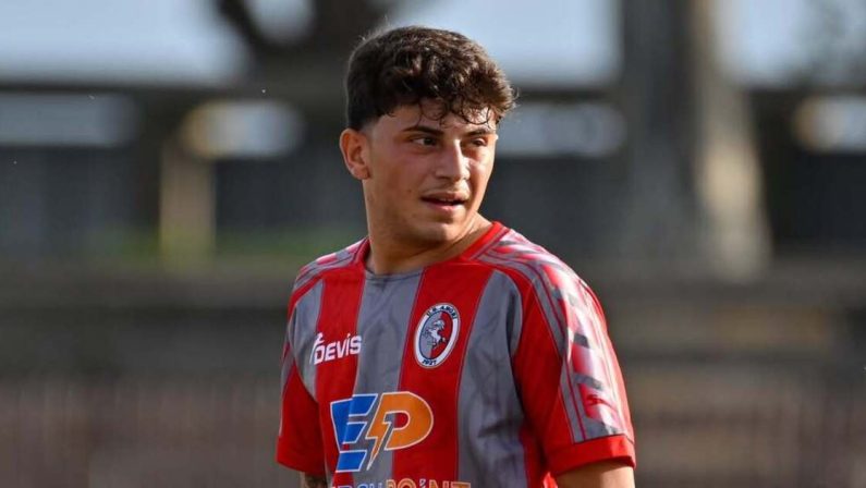 Napoli, si sono costituiti gli autori dell’accoltellamento di un 18enne: 4 fermati