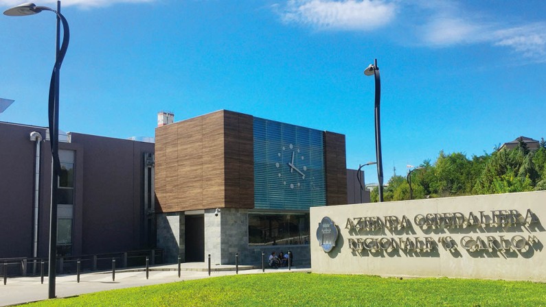 Coronavirus, morto anche il padre di Larotonda